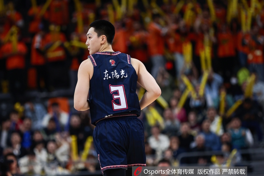 付政浩：从关键先生到罚篮罪人 胡明轩之变或折射广东危机